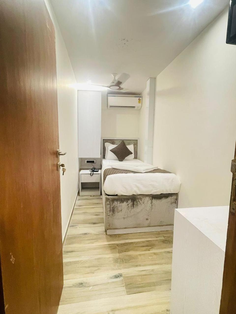 Hotel Winton Βομβάη Εξωτερικό φωτογραφία